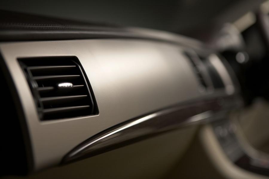  Jaguar XF 2008 года  (фото 27 из 175)